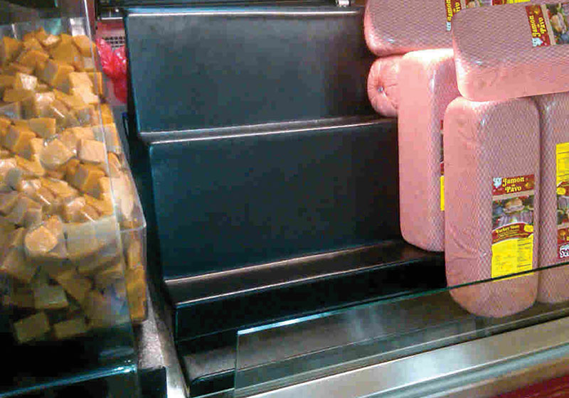 3 Stepped Back Cutout Deli Riser for Storage [DR76]