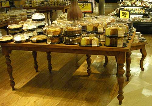 Nesting Tables with Turned Legs [NT]
