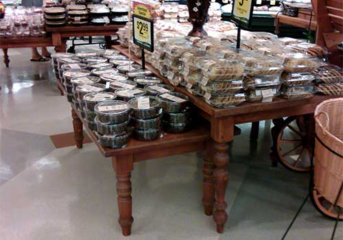Nesting Tables with Turned Legs [NT]